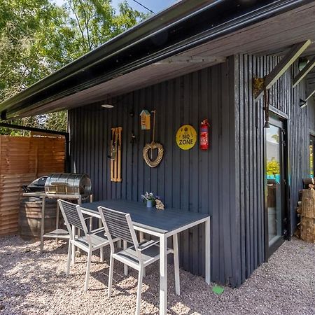 Mount Hillary Holiday Pods كورك المظهر الخارجي الصورة