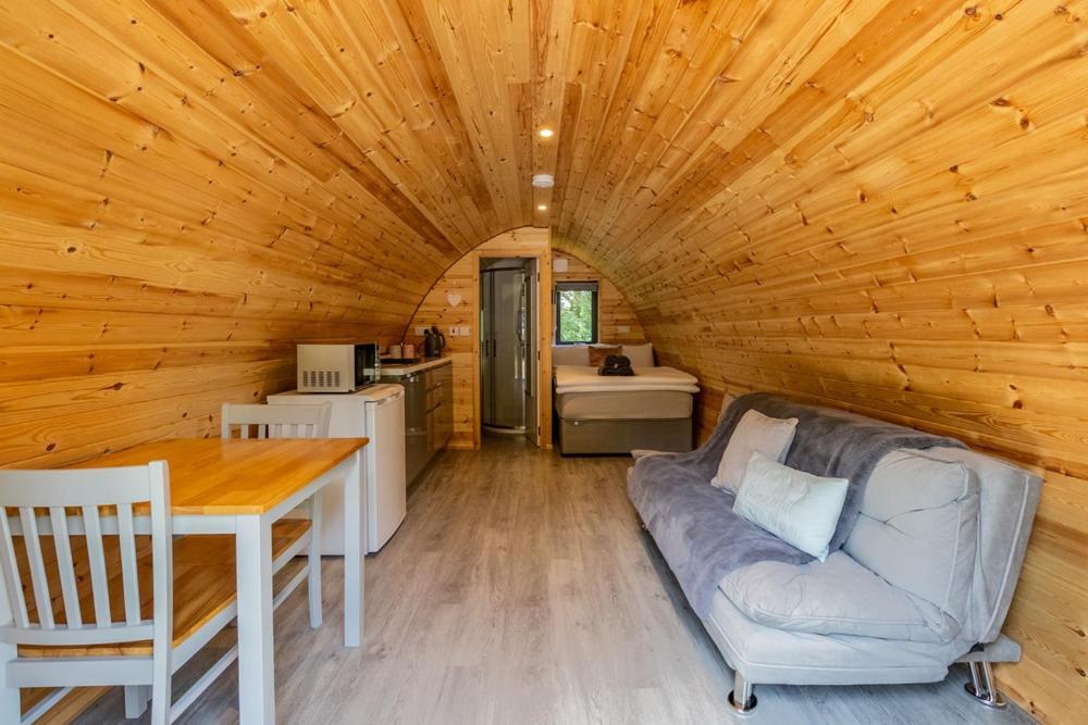 Mount Hillary Holiday Pods كورك المظهر الخارجي الصورة
